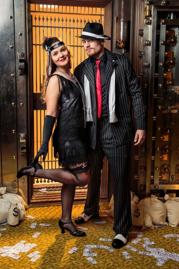 1920s Flapper & Gangster couple Halloween Costumes