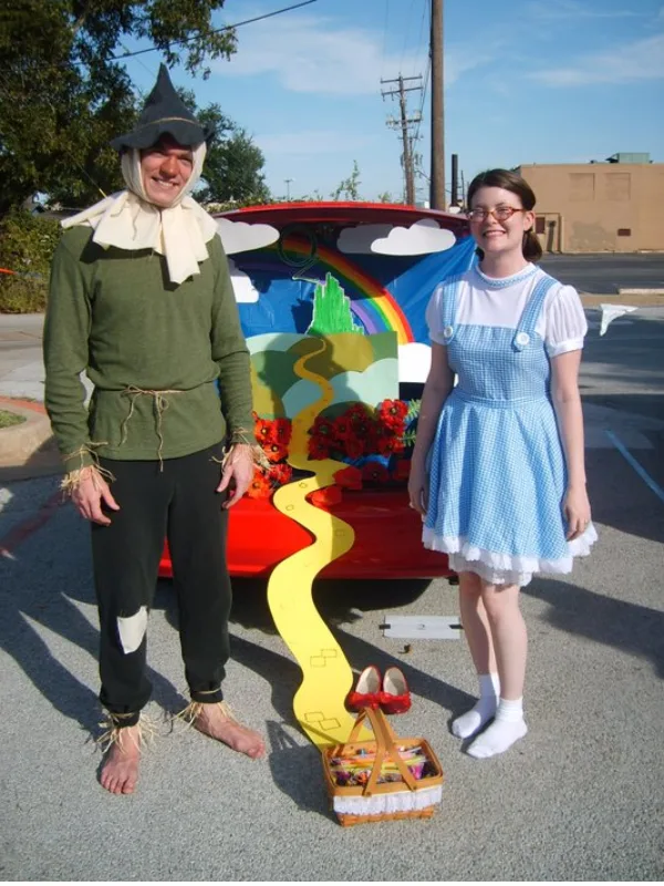 Dorothy & Scarecrow couples Halloween Costumes