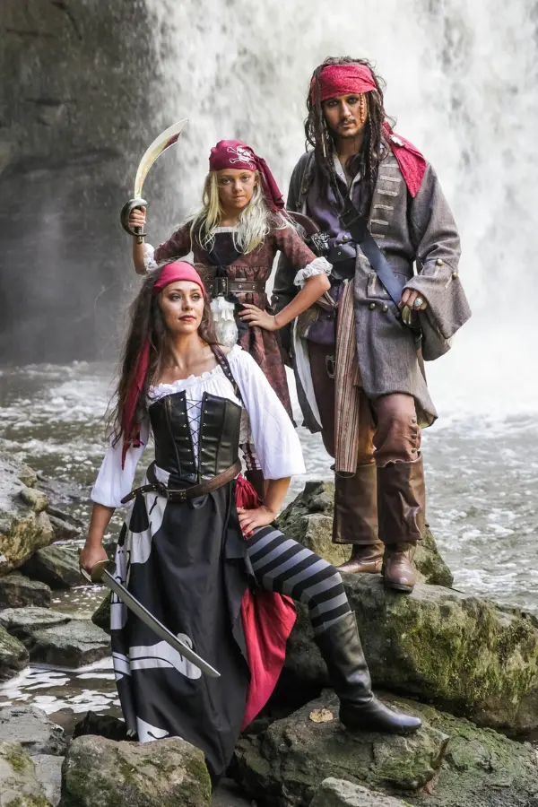 Pirate Captain & First Mate couple Halloween Costumes