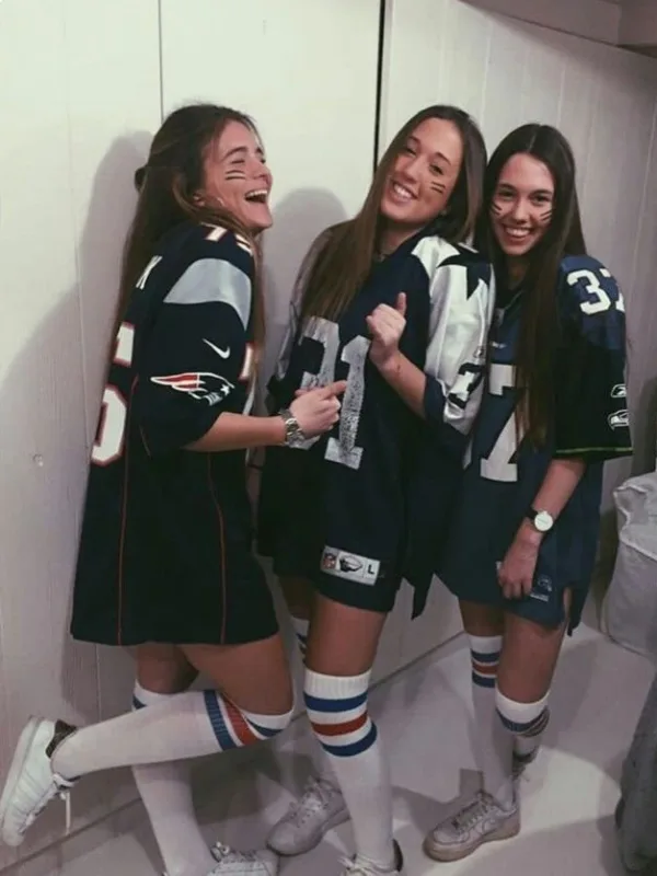 Football Fans or Players Last-Minute Halloween Costumes for collage girls