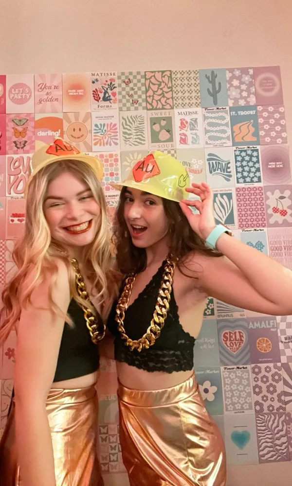Gold Digger Last-Minute College girl Halloween Costumes