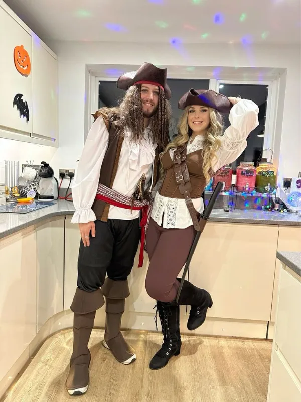 Jack Sparrow & Elizabeth Swann Couple Halloween Costume