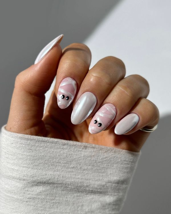 Halloween short Mummy Nails
