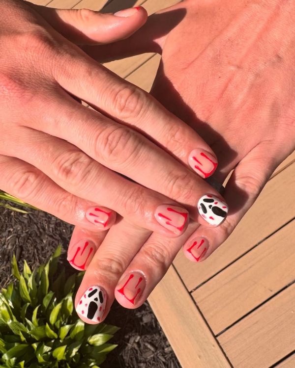short Halloween Ghostface Nails
