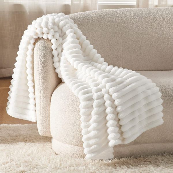 white throw blanket for dorm room