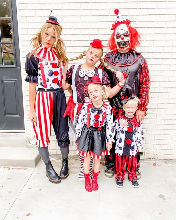 Clown Halloween costumes for family