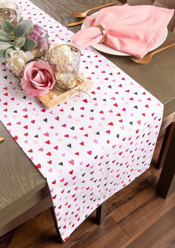 Galentine’s Day Table Runner