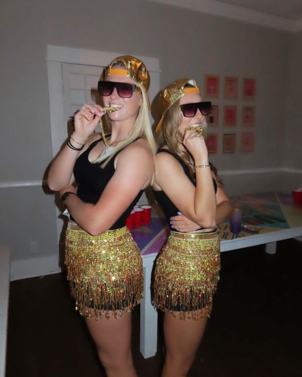 Gold diggers Halloween Costume for best friends