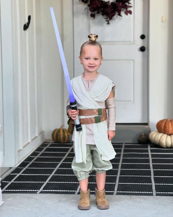 Kids Rey Halloween costume from Star Wars