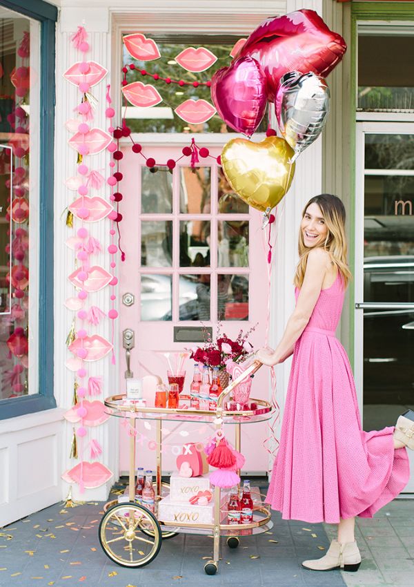 Lip Themed Galentines day party