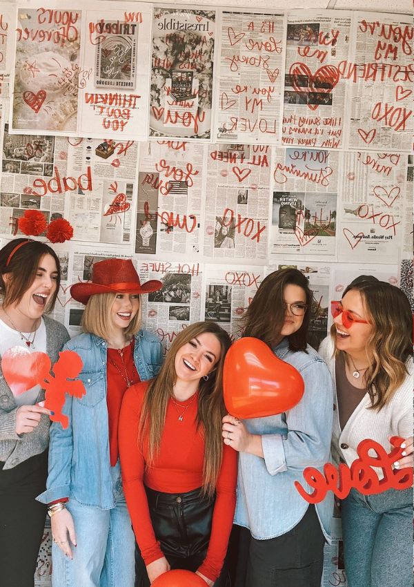 cute Galentine’s day party