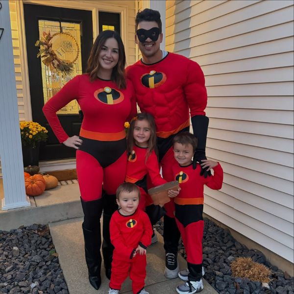 group halloween costume ideas for families of 5
